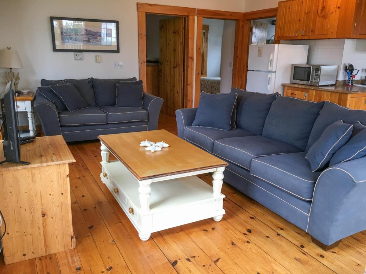 Larinda'S Landing Oceanfront Cottages Halifax Exteriör bild