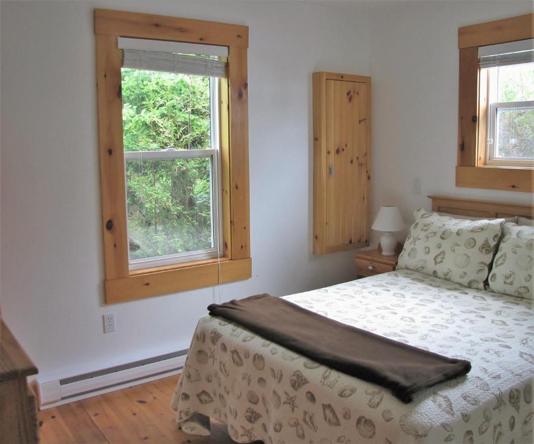 Larinda'S Landing Oceanfront Cottages Halifax Exteriör bild