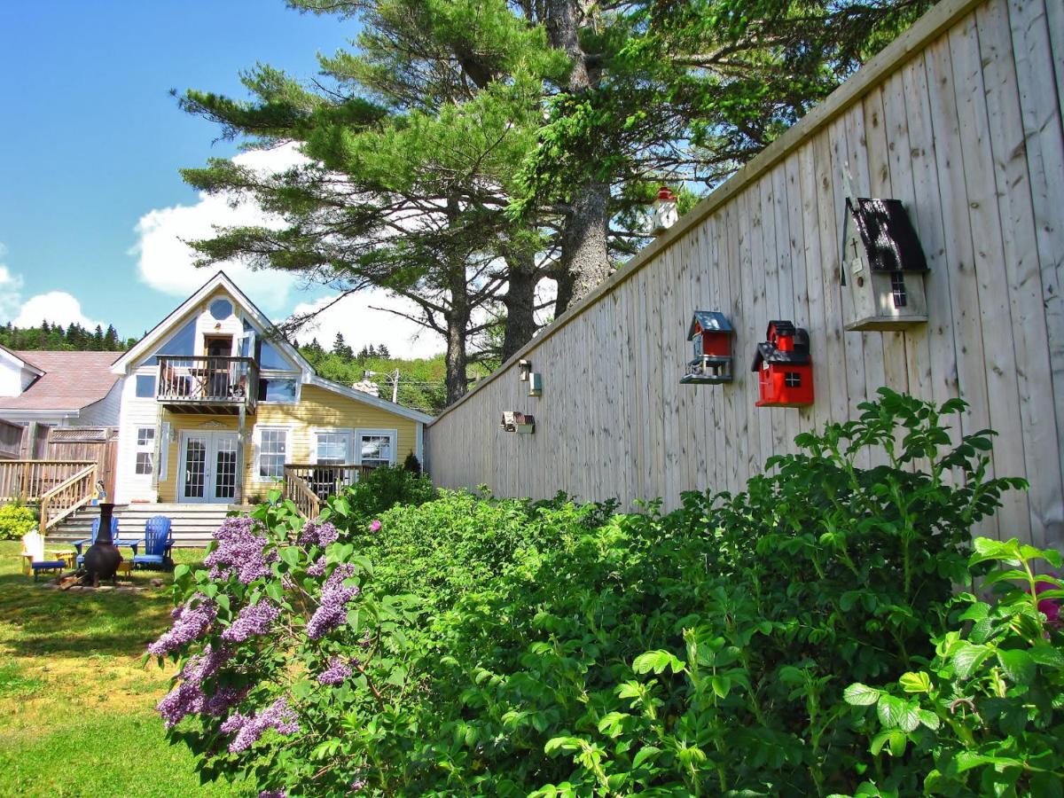 Larinda'S Landing Oceanfront Cottages Halifax Exteriör bild