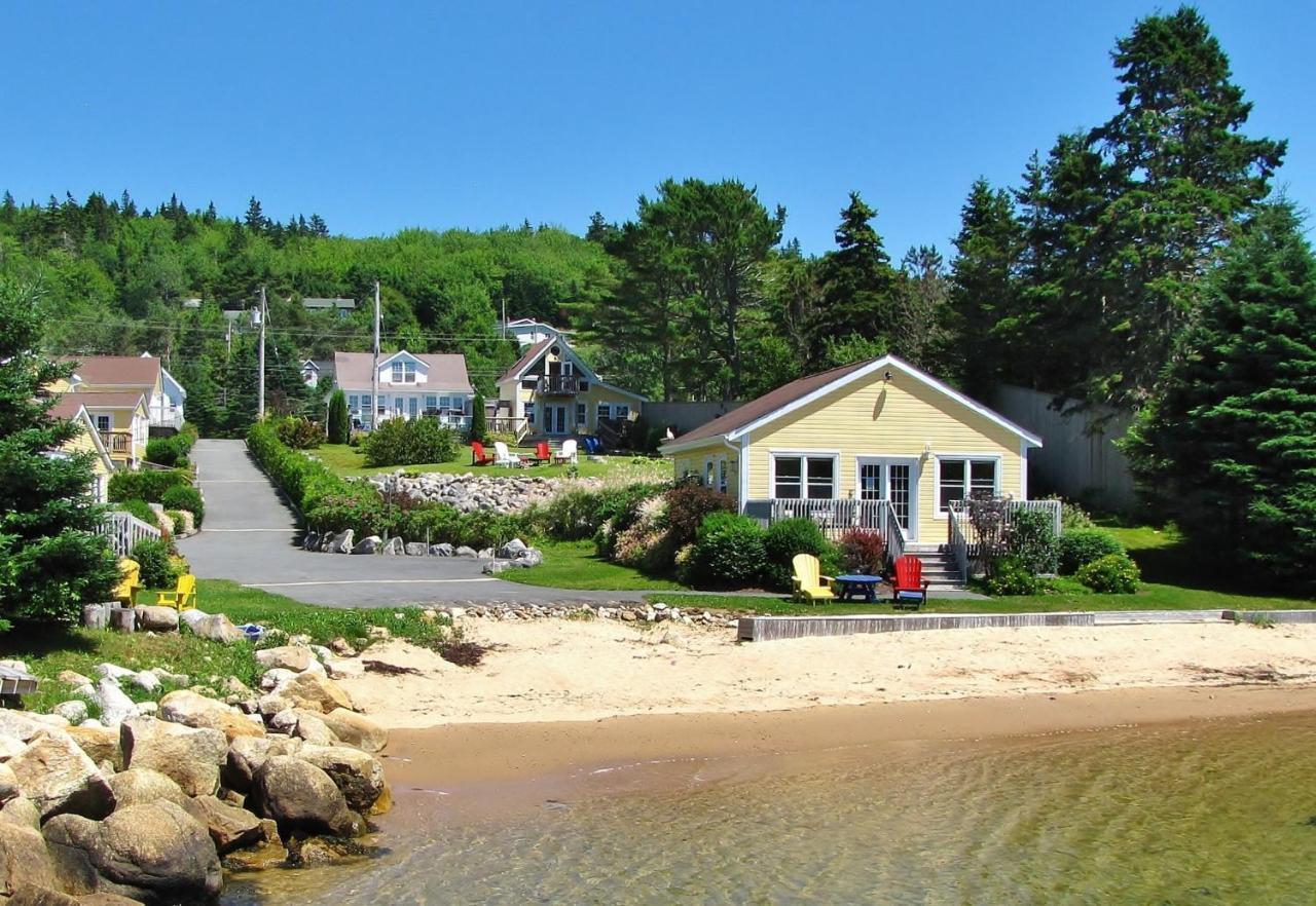 Larinda'S Landing Oceanfront Cottages Halifax Exteriör bild