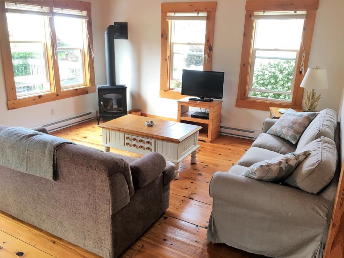Larinda'S Landing Oceanfront Cottages Halifax Exteriör bild