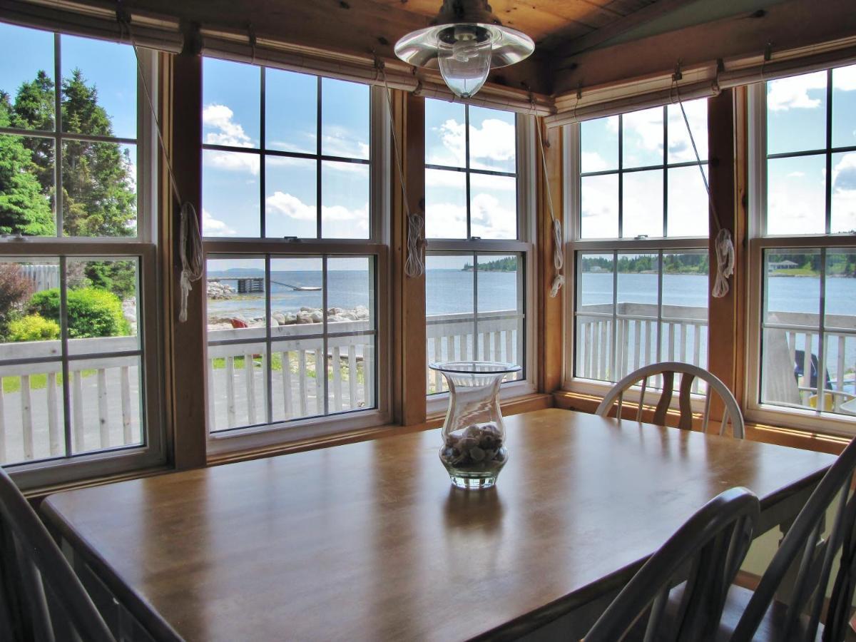 Larinda'S Landing Oceanfront Cottages Halifax Exteriör bild
