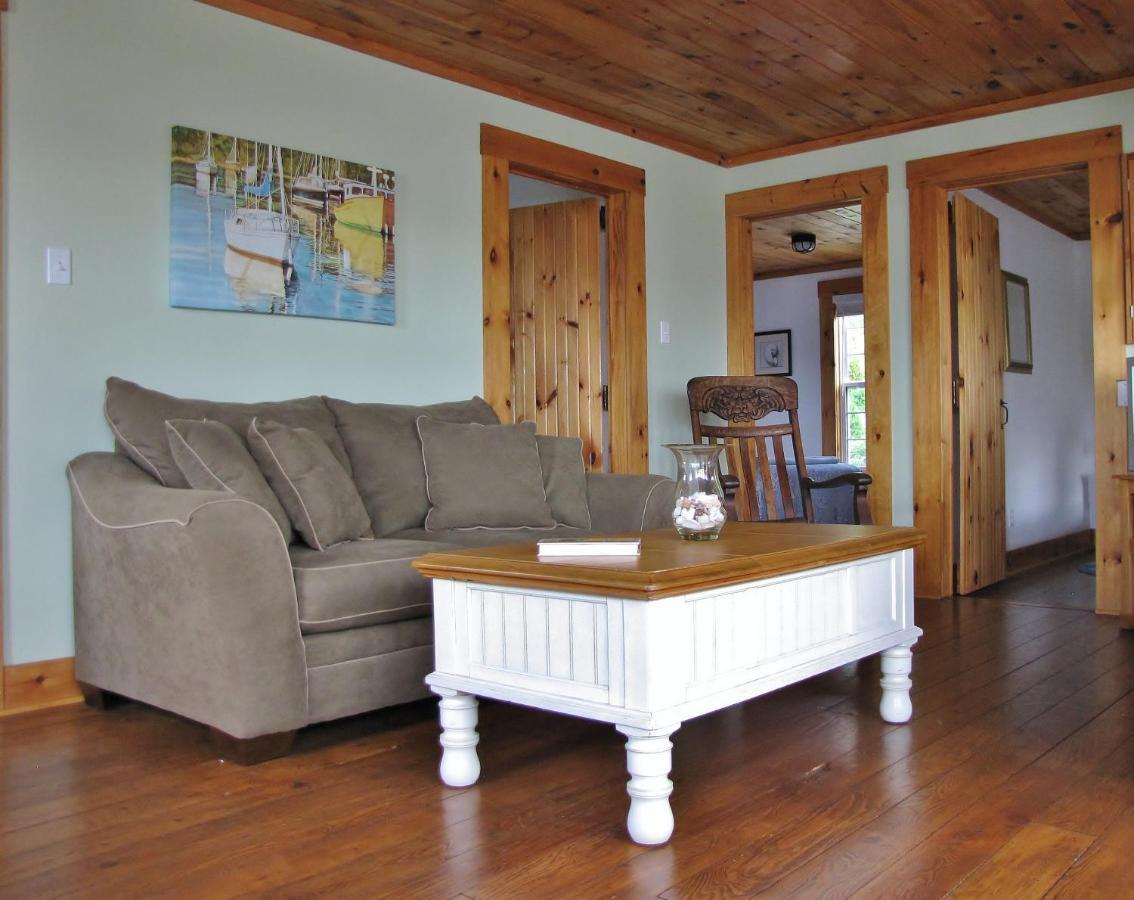 Larinda'S Landing Oceanfront Cottages Halifax Exteriör bild