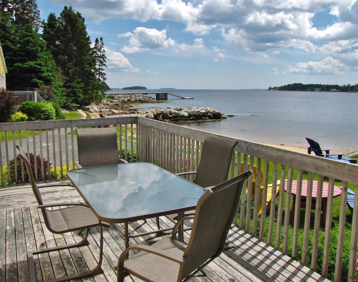 Larinda'S Landing Oceanfront Cottages Halifax Exteriör bild
