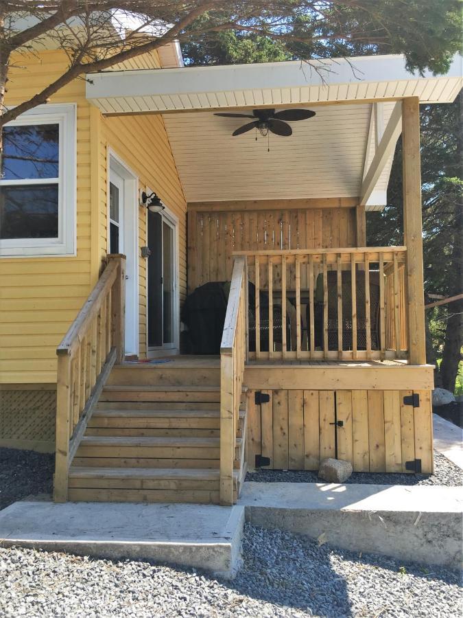 Larinda'S Landing Oceanfront Cottages Halifax Exteriör bild