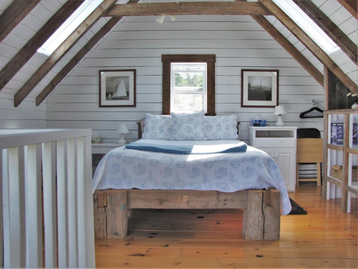 Larinda'S Landing Oceanfront Cottages Halifax Exteriör bild